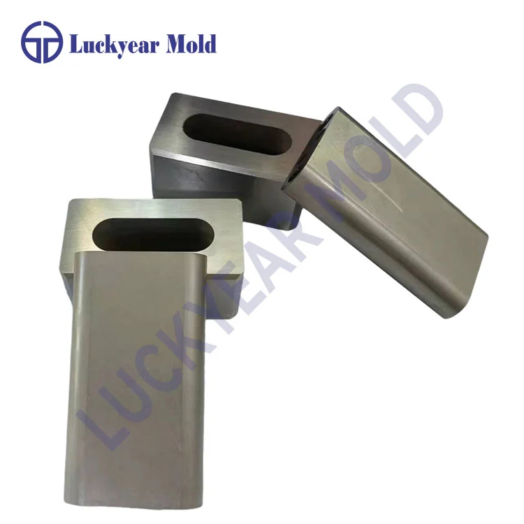 Relatio Inter praecisionem Punches et Dies